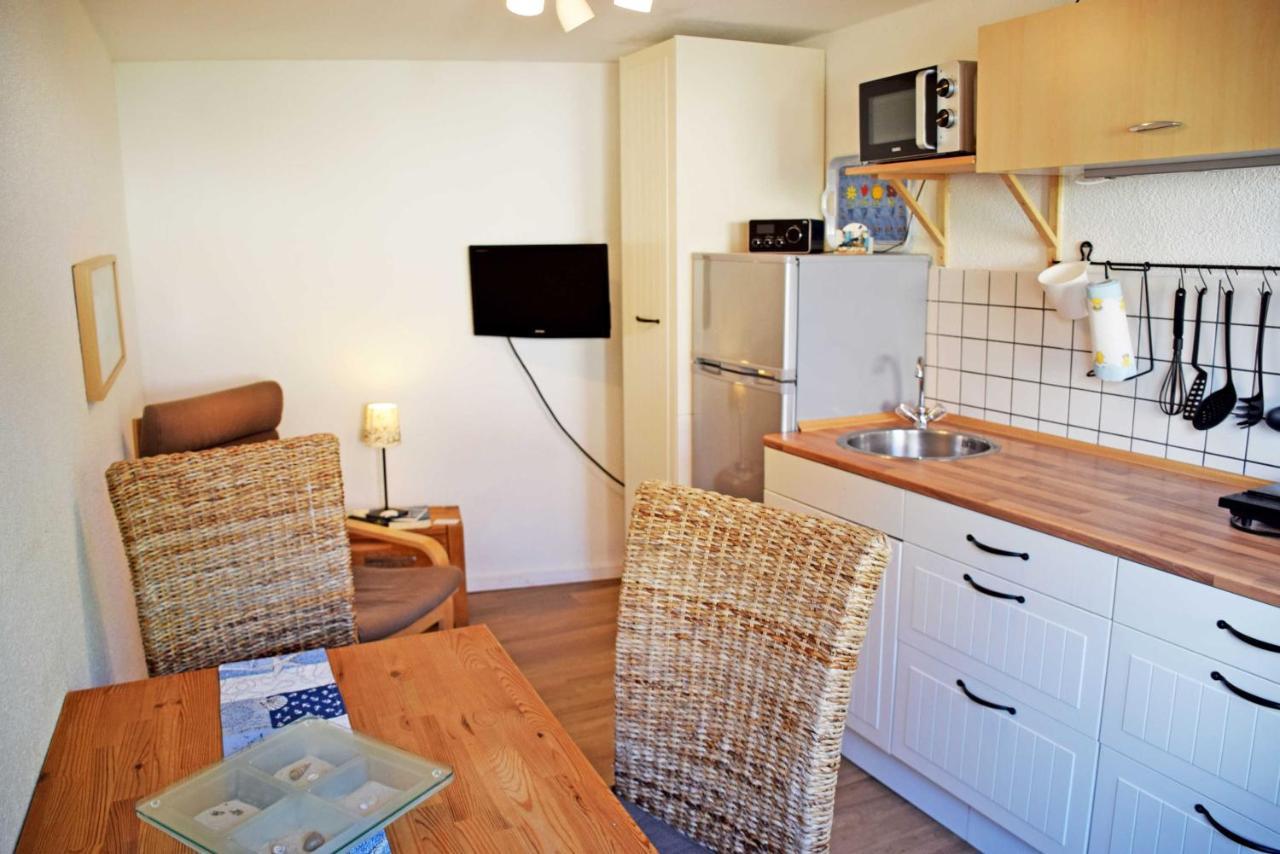 Ferienhaus Zum Hafen In Altefaehr Bagian luar foto
