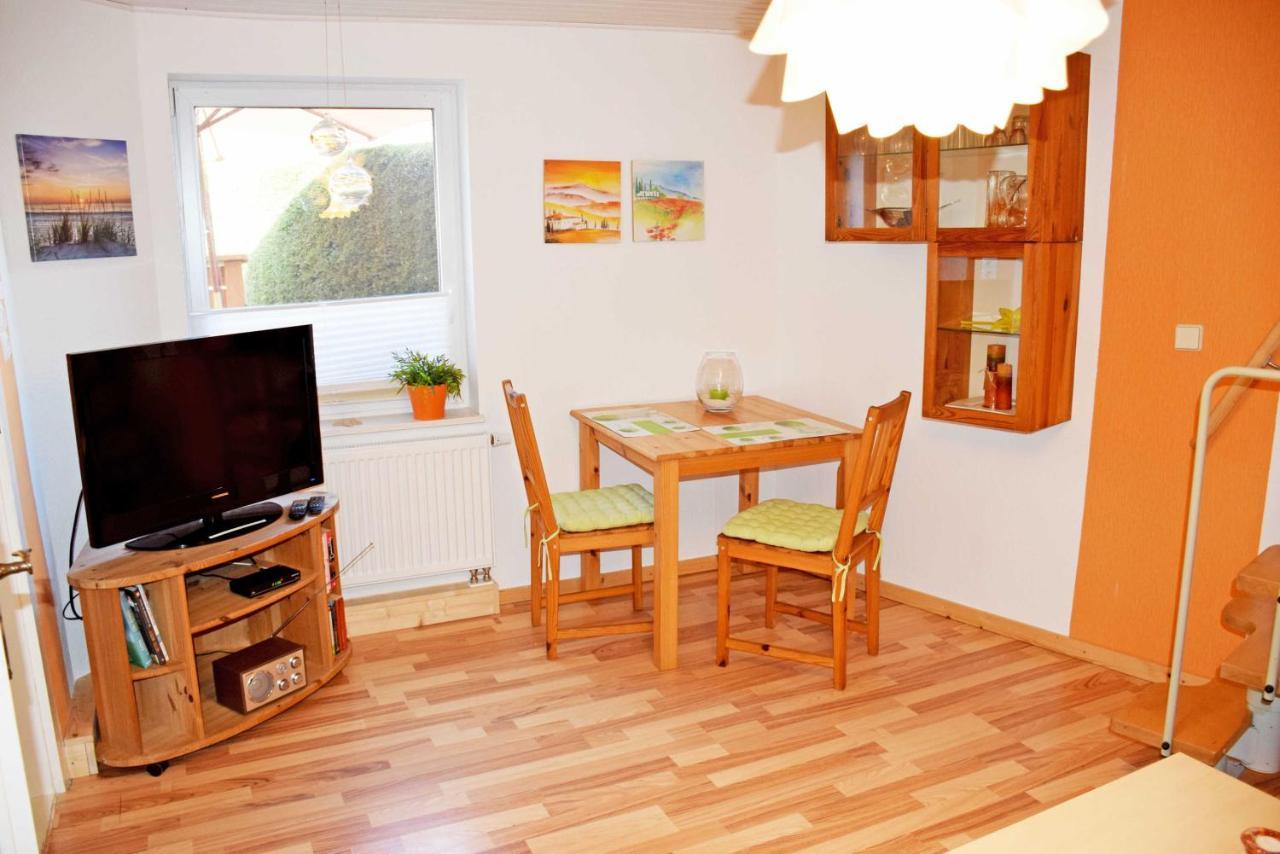 Ferienhaus Zum Hafen In Altefaehr Bagian luar foto
