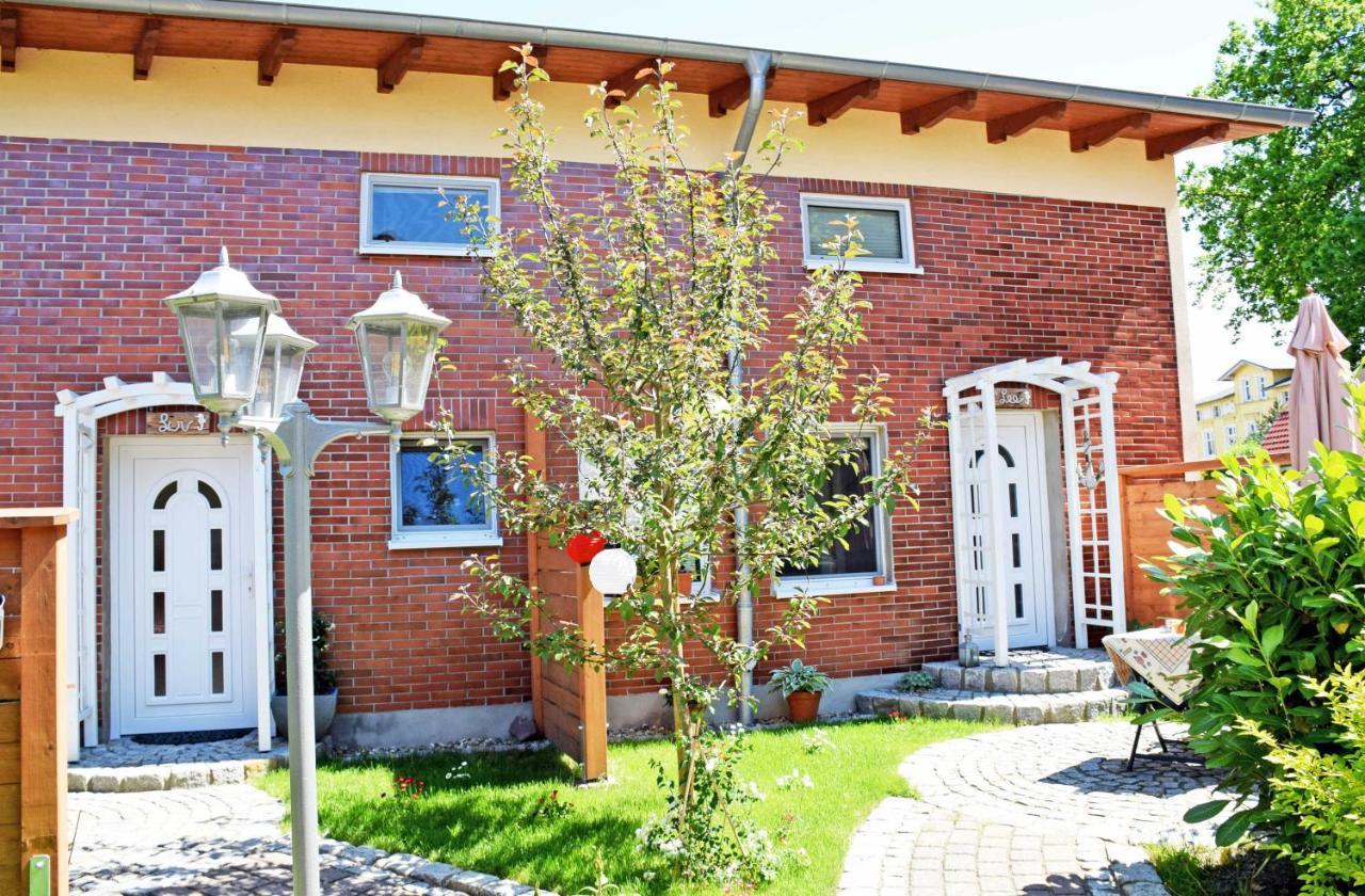 Ferienhaus Zum Hafen In Altefaehr Bagian luar foto