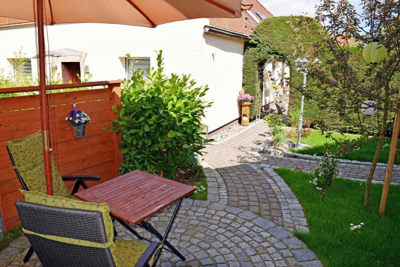 Ferienhaus Zum Hafen In Altefaehr Bagian luar foto