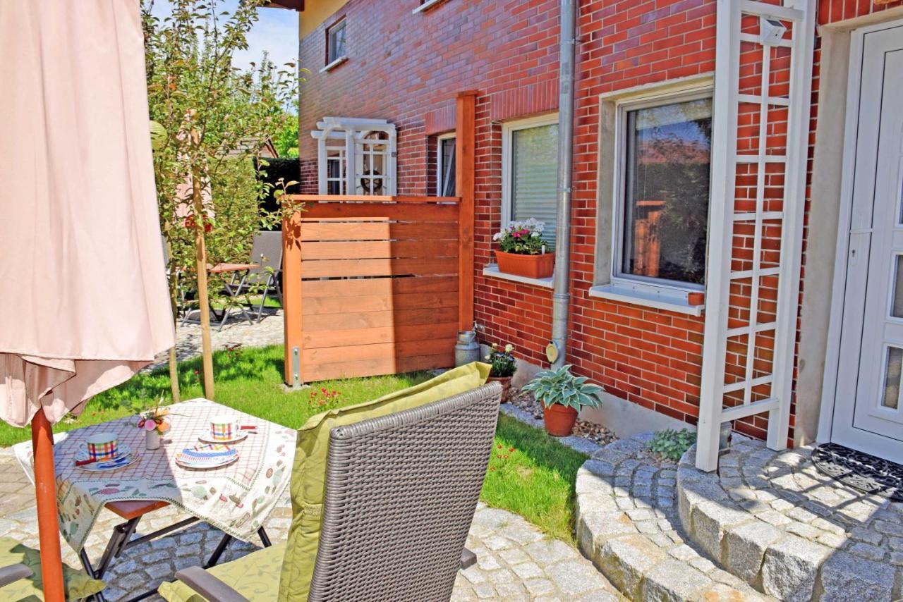 Ferienhaus Zum Hafen In Altefaehr Bagian luar foto