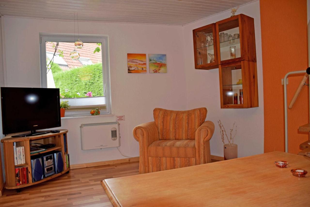 Ferienhaus Zum Hafen In Altefaehr Bagian luar foto