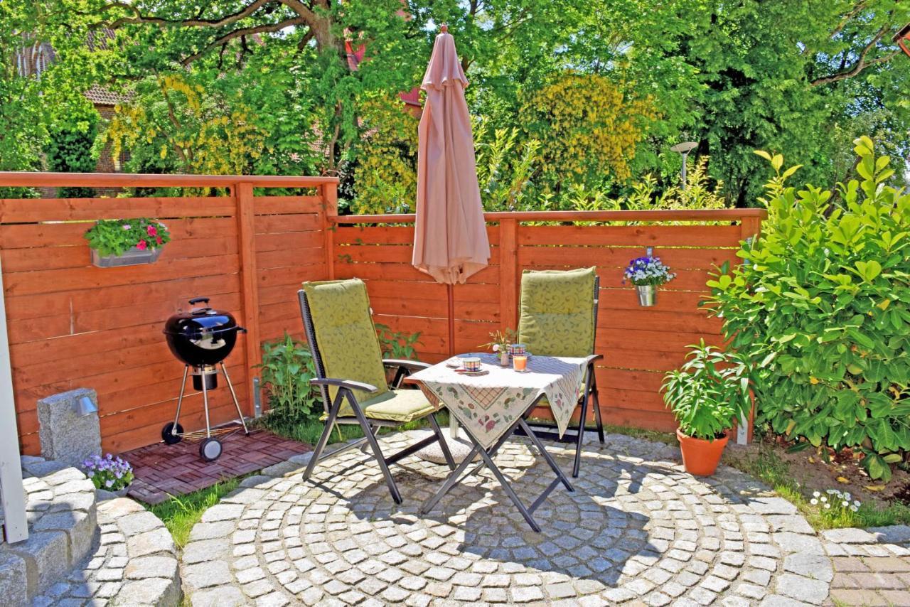 Ferienhaus Zum Hafen In Altefaehr Bagian luar foto